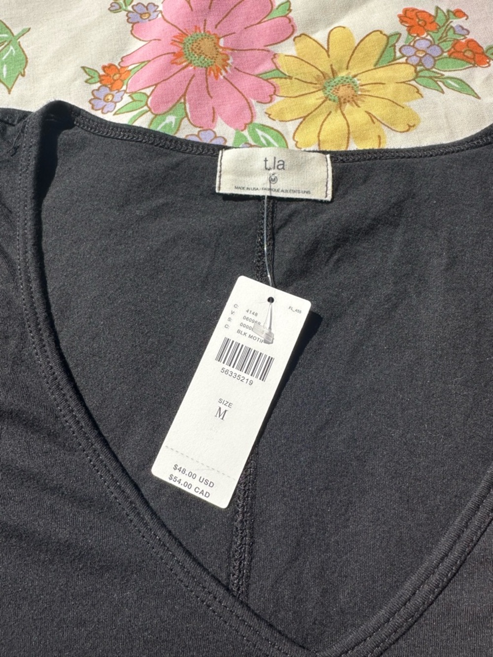 NWT! T.La Anthropologie Black V-Neck Short Sleeve Tee - Picture 2 of 3